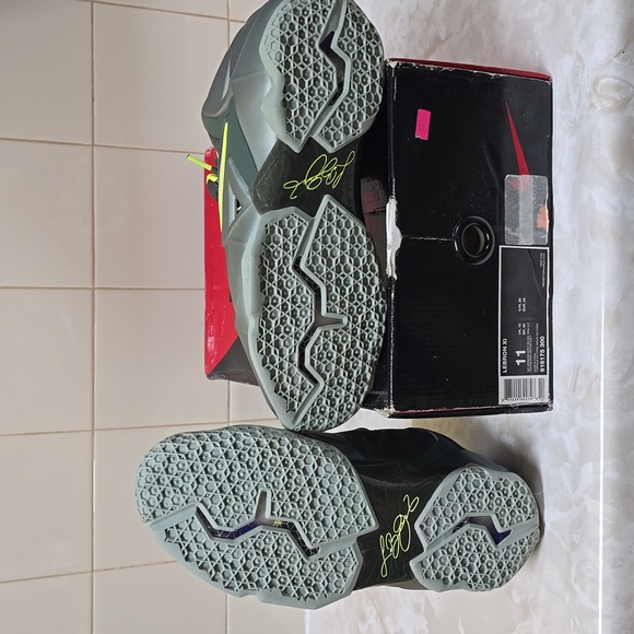 Nike LeBron XI 'Dunkman' - Picture 4 of 7